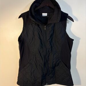 Columbia Women's Dark Quilted Vest